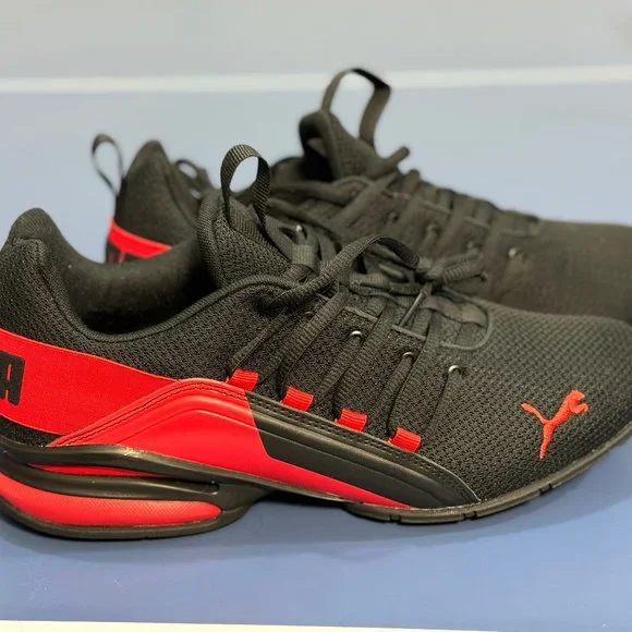 Puma Men's Size 9 Black and Red Training Sneakers- Used - Picture 2 of 10